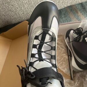 Stylish Black and White Women's Skates